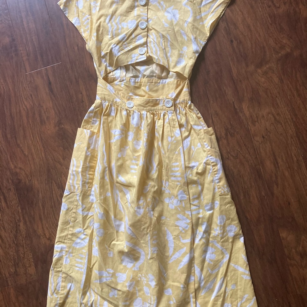 Vintage open back summer dress can